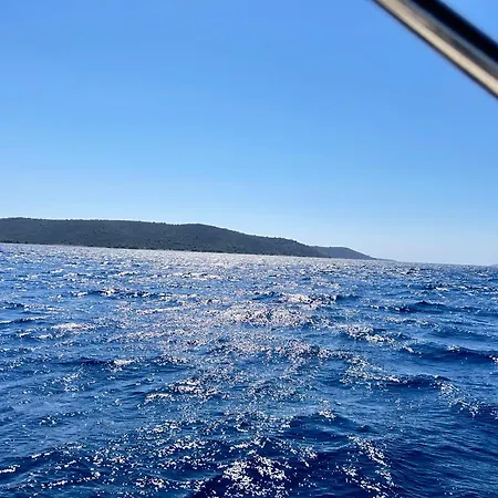 船上ホテル Private Boat Tour Half-day,blue Lagoon & 2 Secret Place *