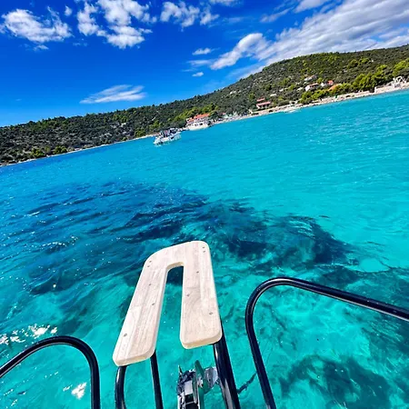船上ホテル Private Boat Tour Half-day,blue Lagoon & 2 Secret Place